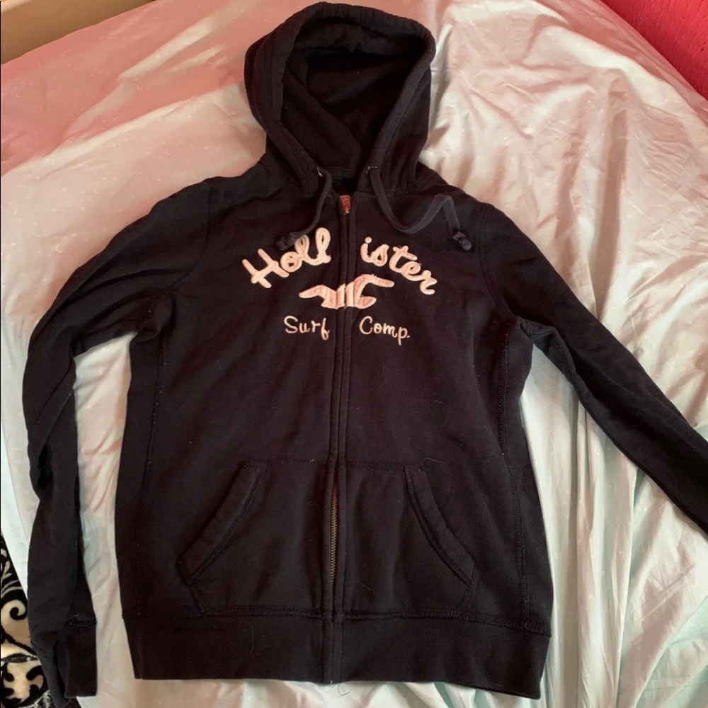 NAVY BLUE HOLLISTER HOODIE